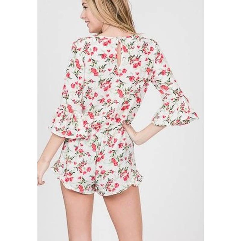 Red Lolly Ivory Bell Sleeve Romper Wrap Blouson Ruffle Shorts Jumpsuit - Picture 3 of 15